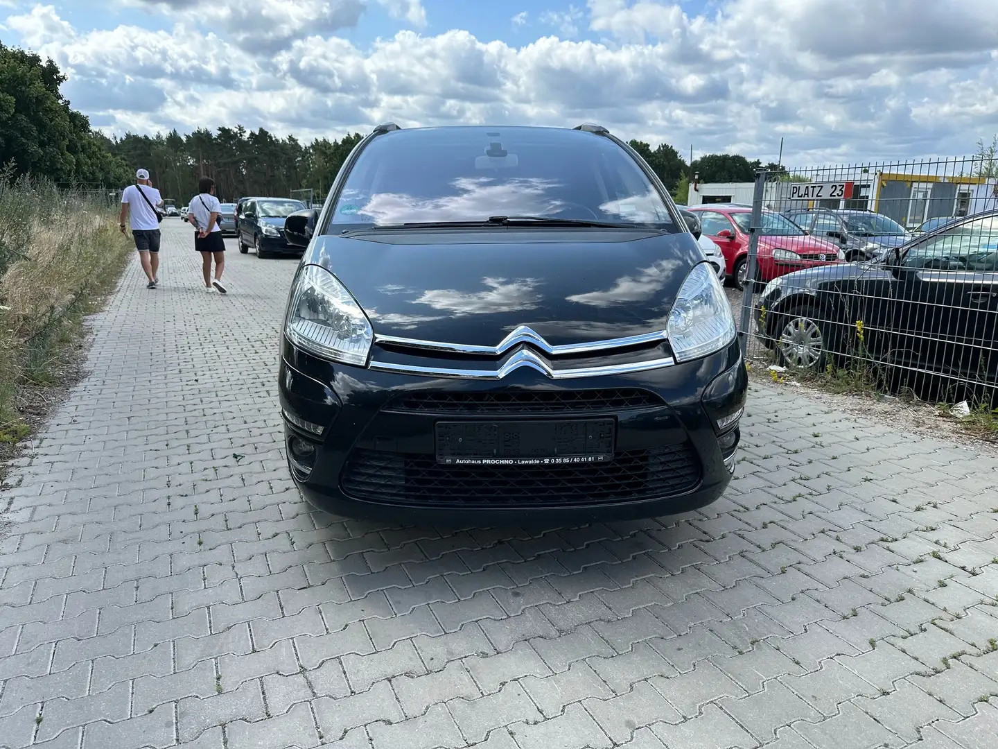Citroen Grand C4 Picasso Tendance Schwarz - 1