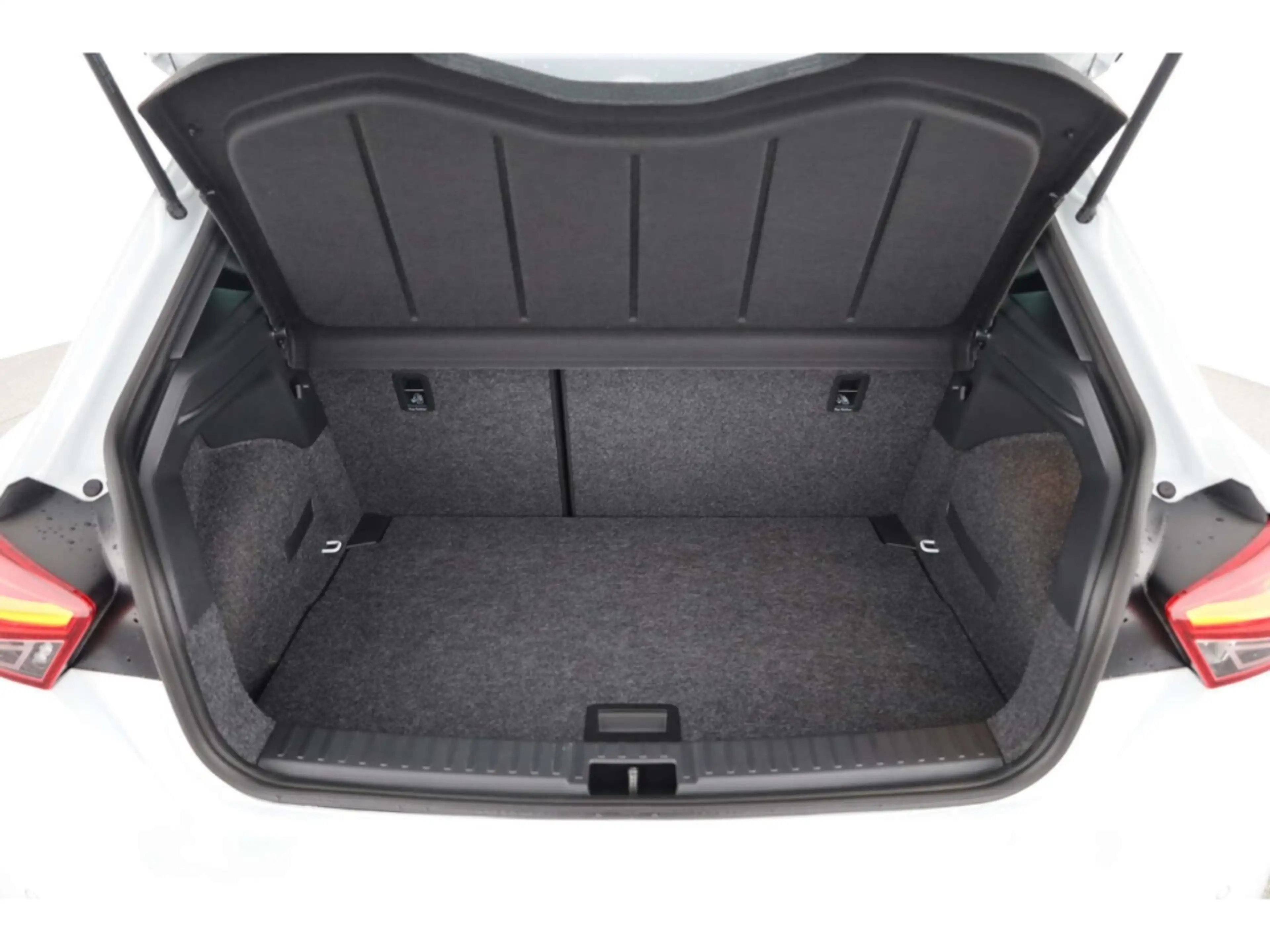 SEAT Ibiza 1.5 TSI FR — photo 12