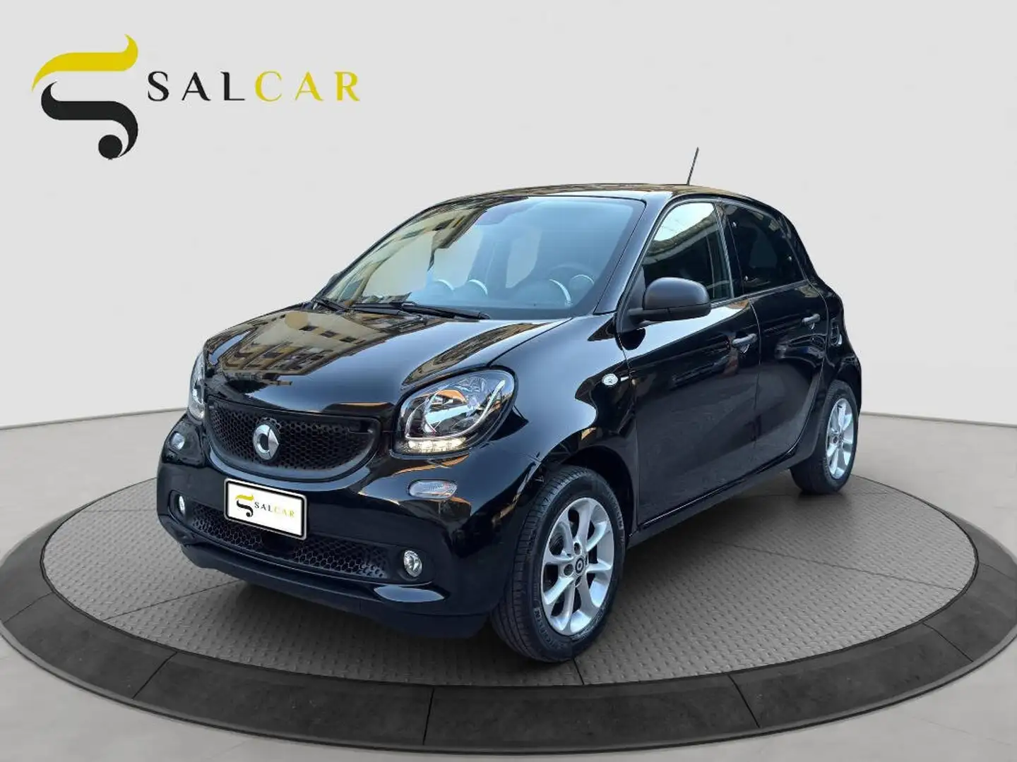 smart forFour 1.0 Benzina 71 CV Passion 2019 Nero - 1