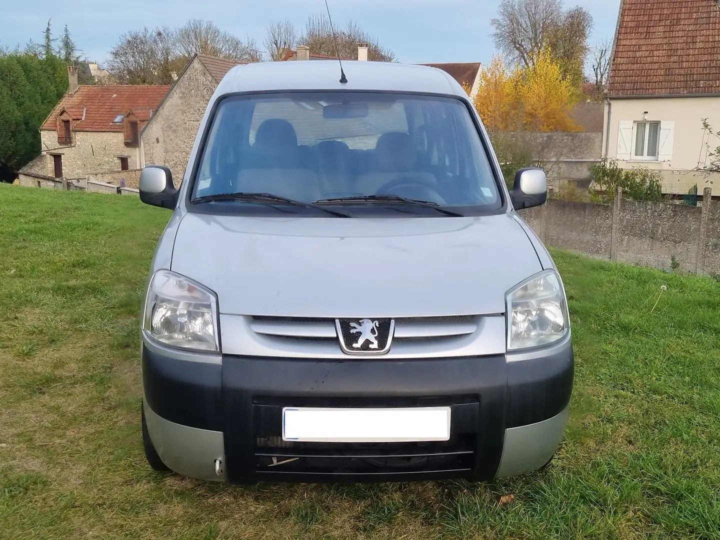 Peugeot Partner 1.6 HDI 75 TOTEM CLIM Gris - 2