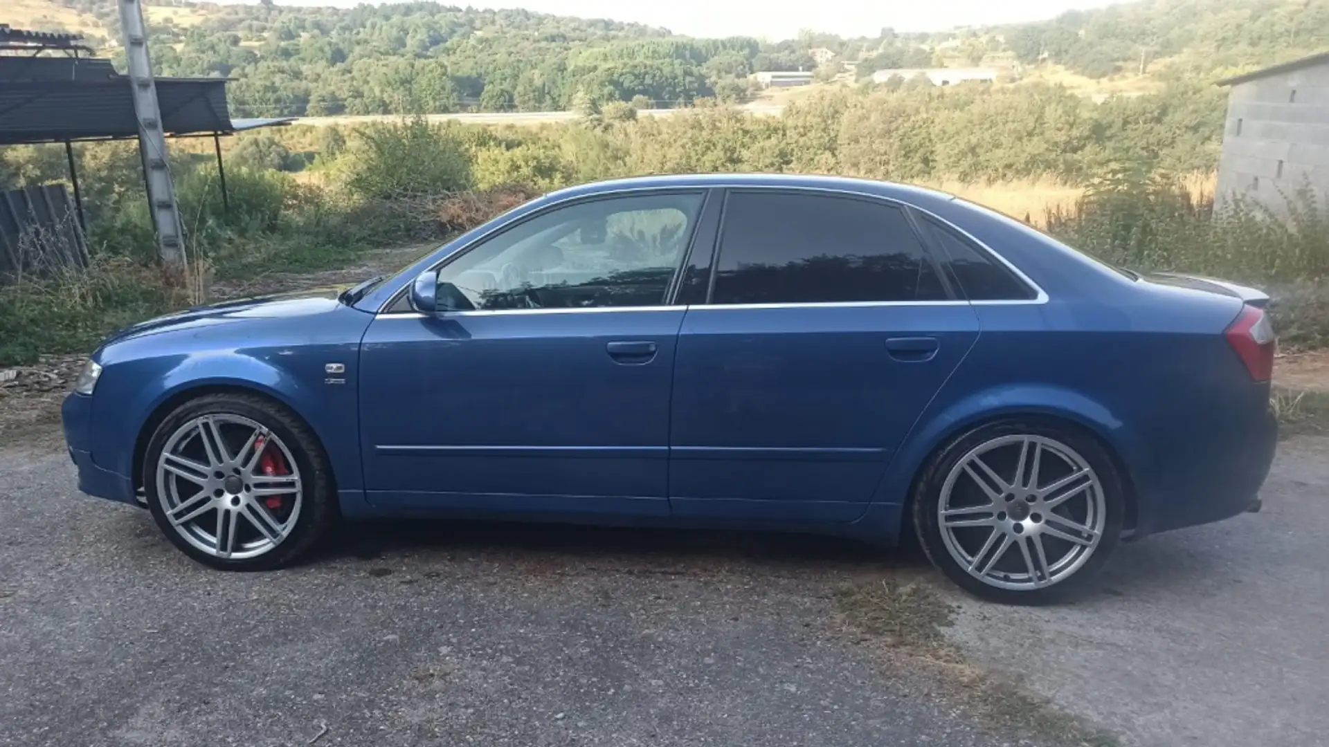 Audi A4 2.5TDI quattro - 2