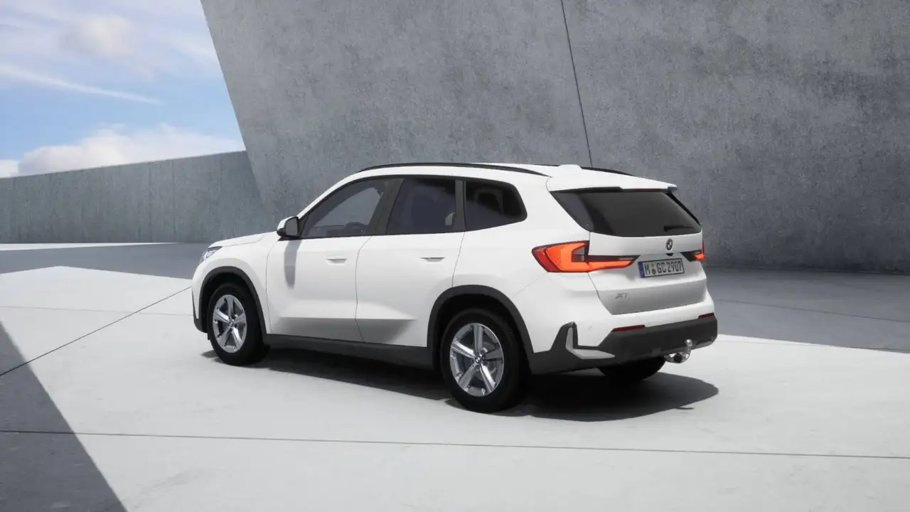 BMW X1 xDrive 20d LED SpurAss 360° AHK HUD Navi RFK, миниатюра 3