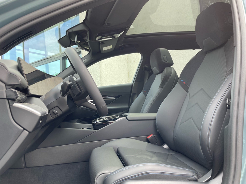 BMW 550 e xDrive Tour. M Sport || AHK Pano el.Sitze — photo 10