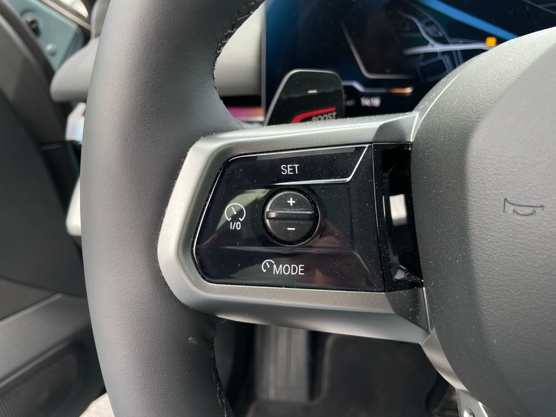 BMW 550 e xDrive Tour. M Sport || AHK Pano el.Sitze — photo 13