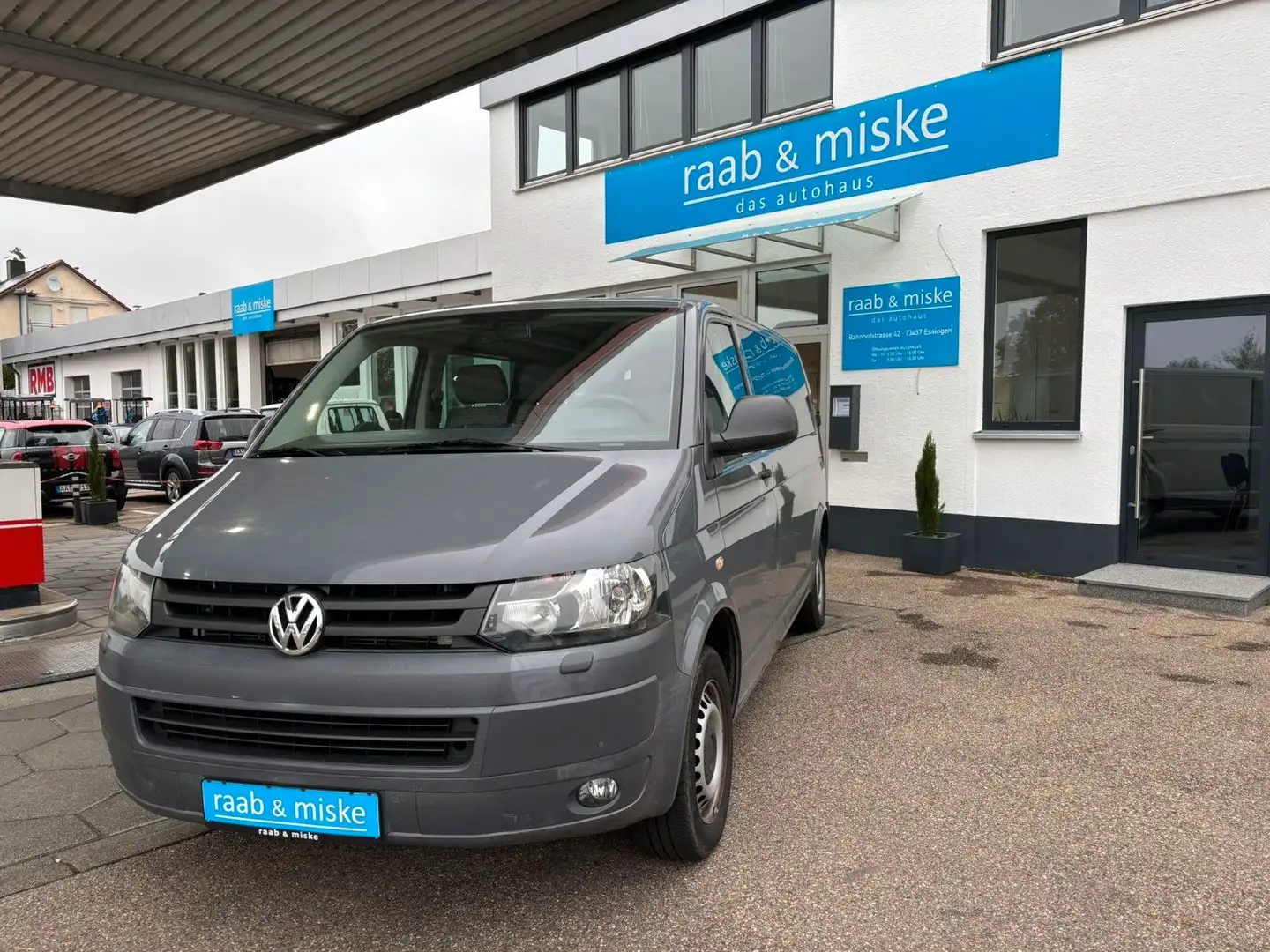 Volkswagen T5 Kombi lang *AHK/9 Sitze* Gris - 1