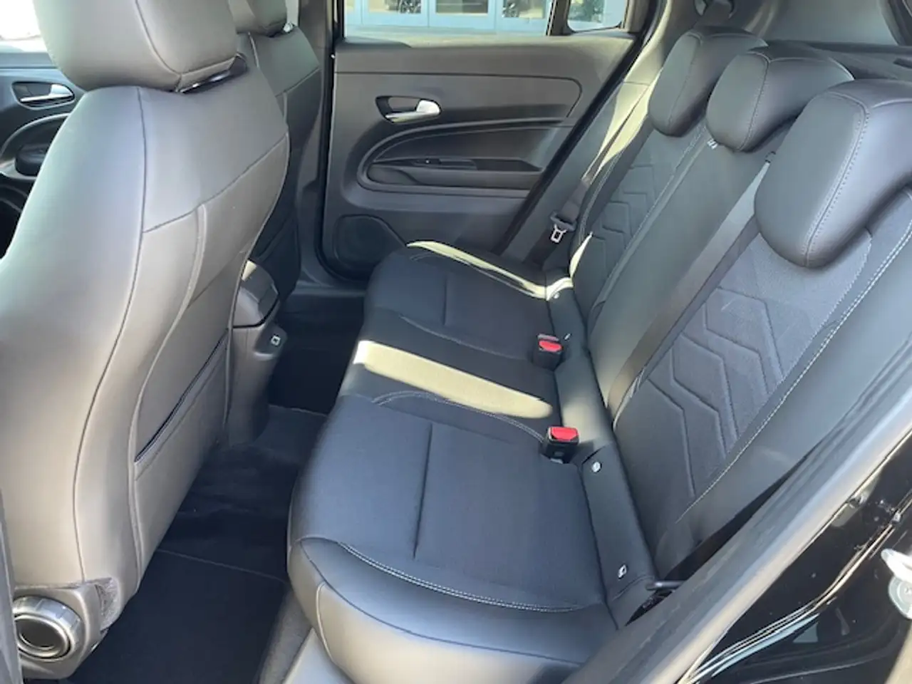 Jeep Avenger 1.2 Turbo e-hybrid Summit 110CV EDCT6 PREZZO REALE 10