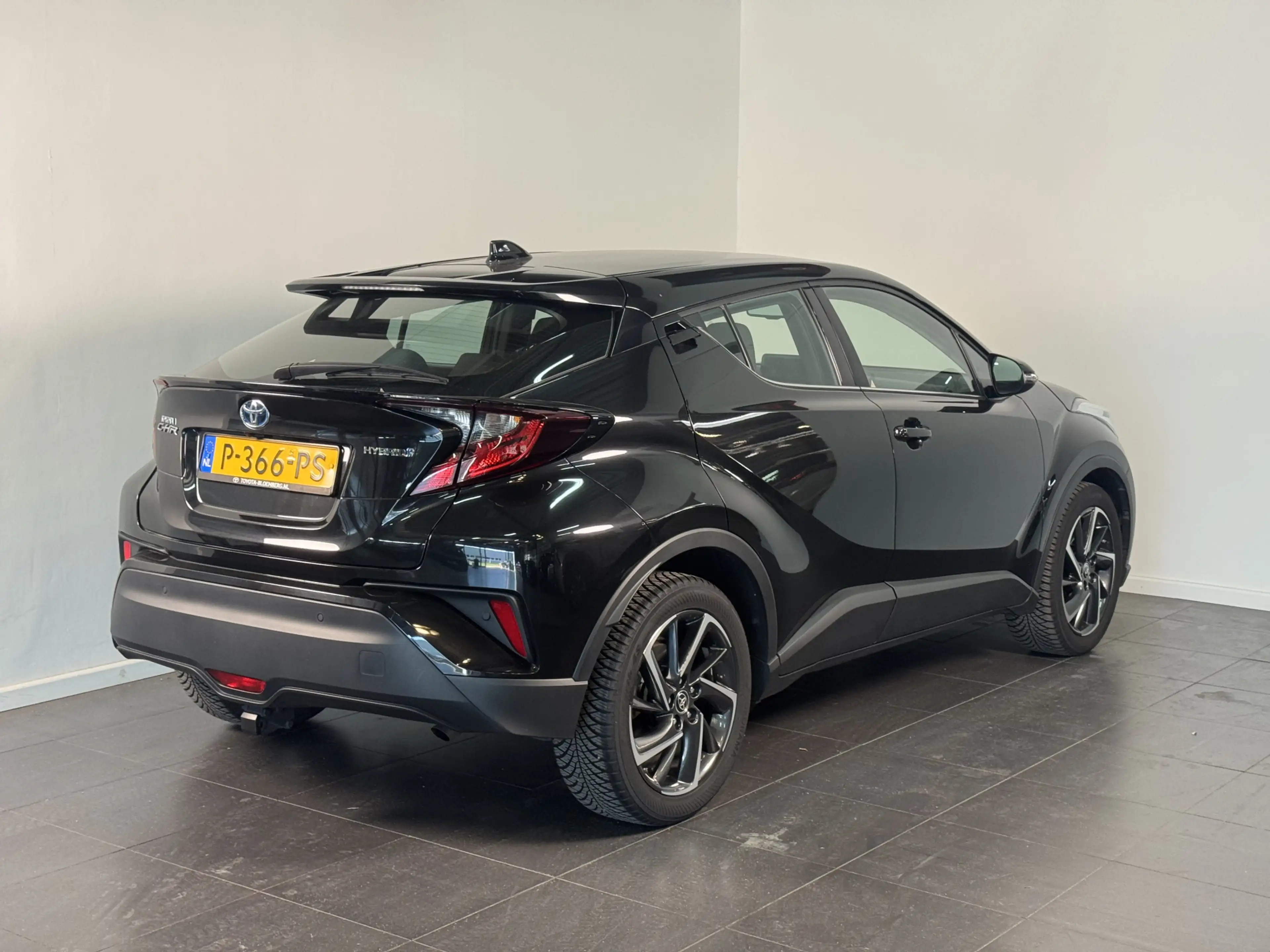Toyota C-HR 1.8 Hybrid Dynamic | Afneembare trekhaak | Klasse — photo 6
