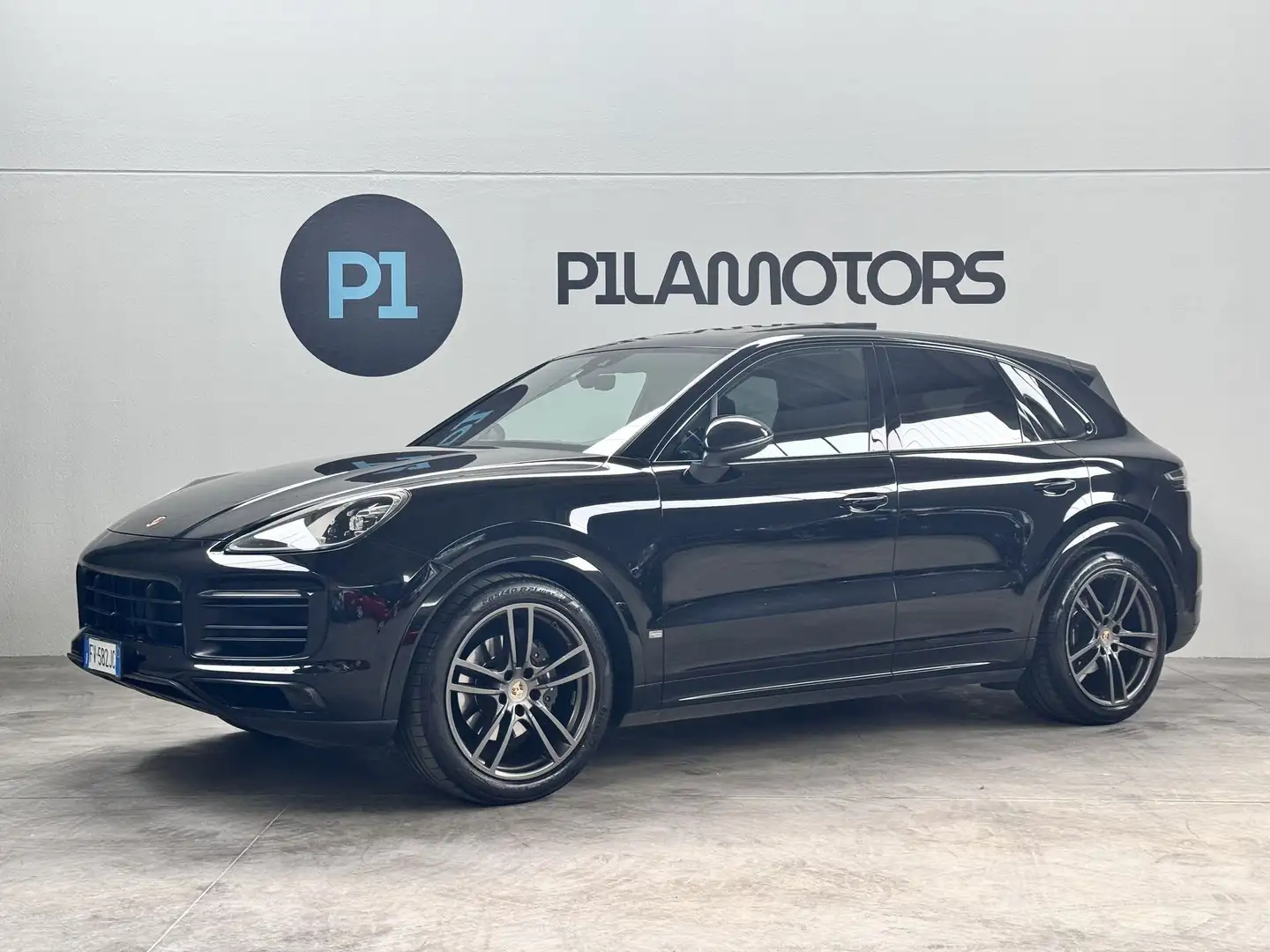 Porsche Cayenne 3.0 V6 Nero - 1