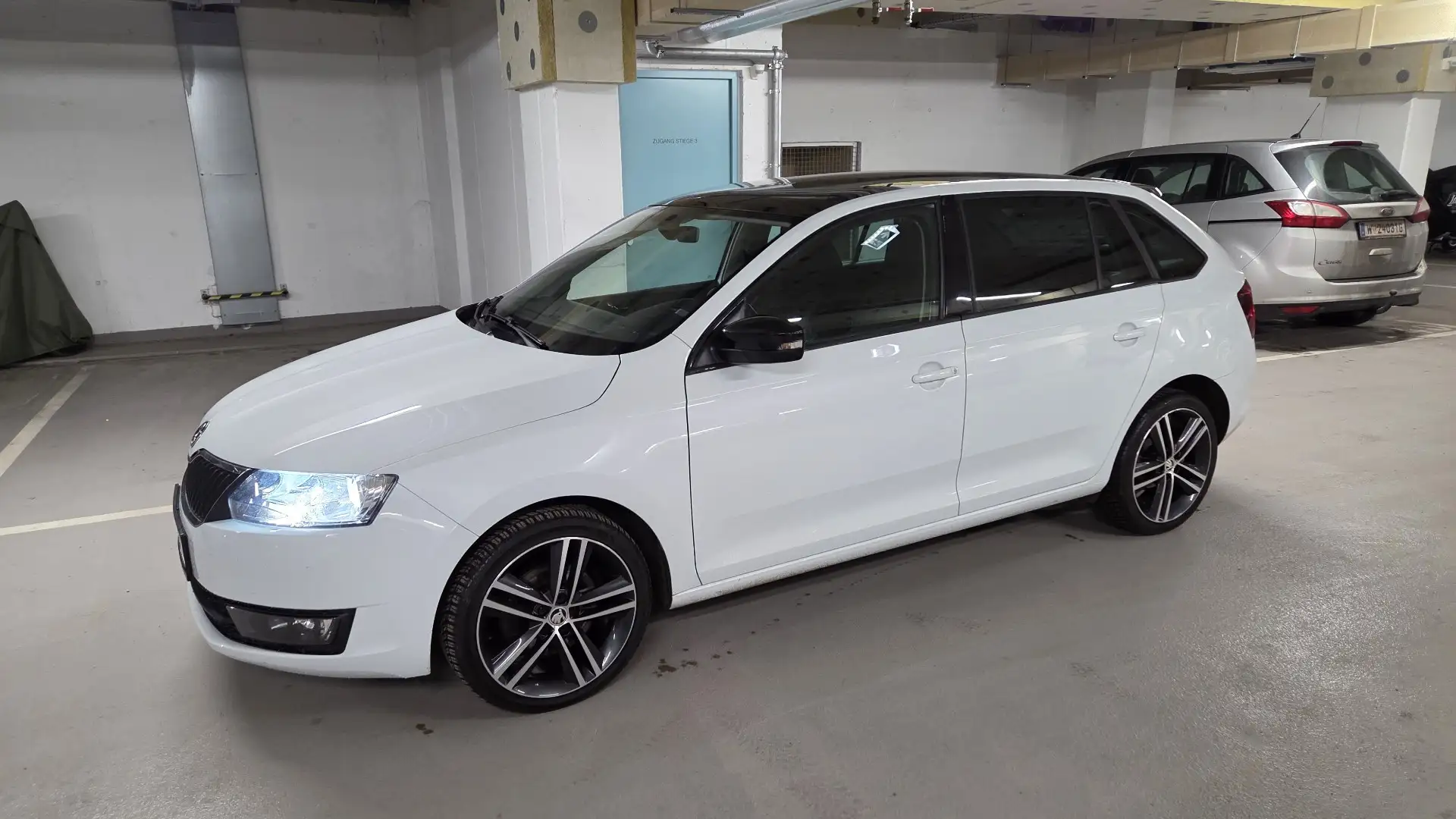 Skoda Rapid/Spaceback Sport | Pickerl NEU Weiß - 2