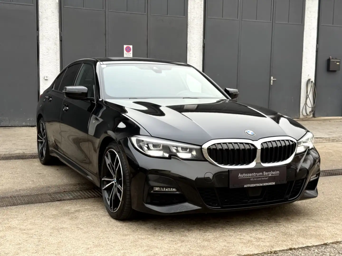 BMW 320 3er-Reihe Diesel Allrad (G20) xDrive Aut. Schwarz - 2