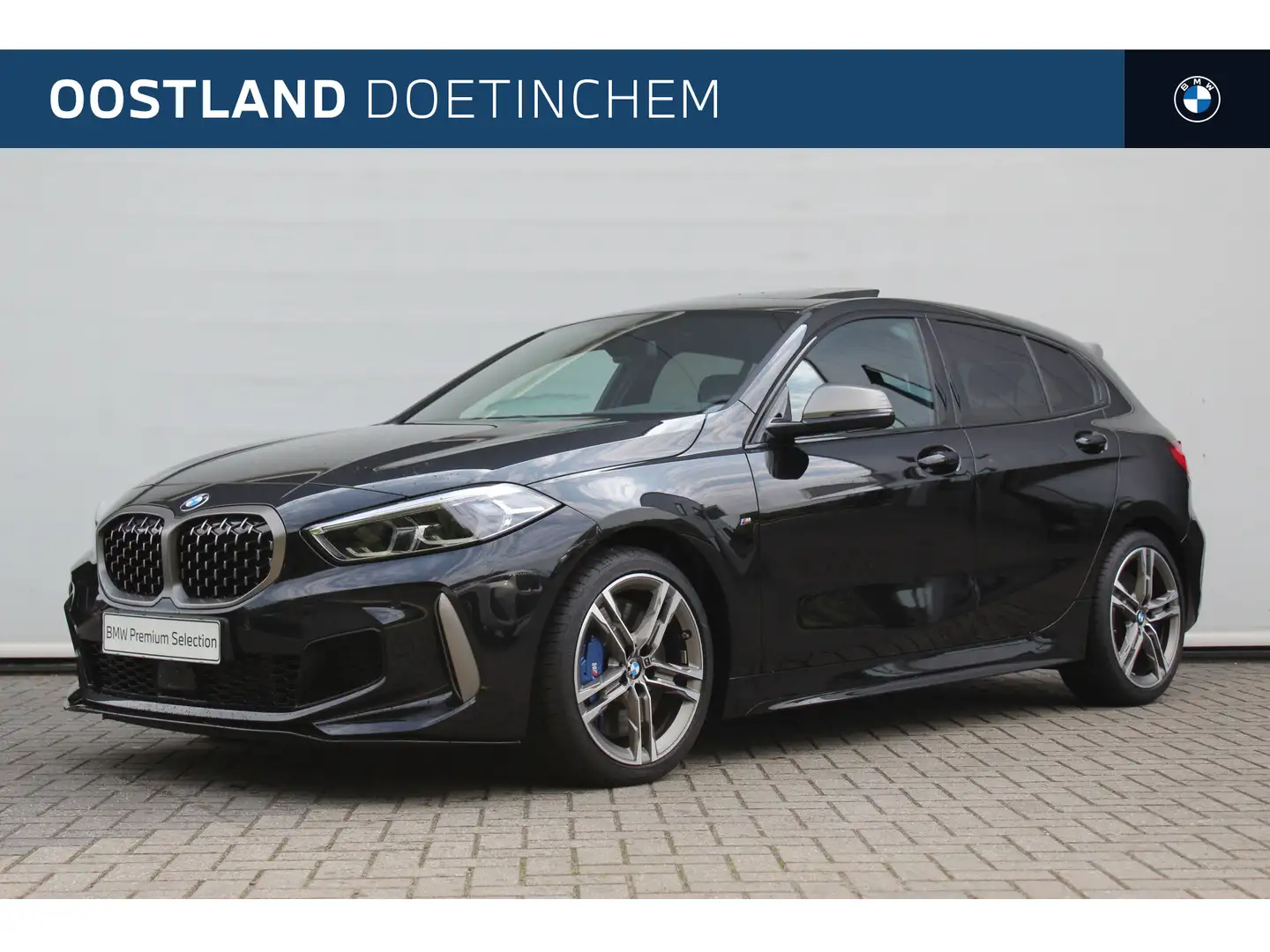 BMW 135 1 Serie M135i xDrive Automaat / Panoramadak / Acti Zwart - 1