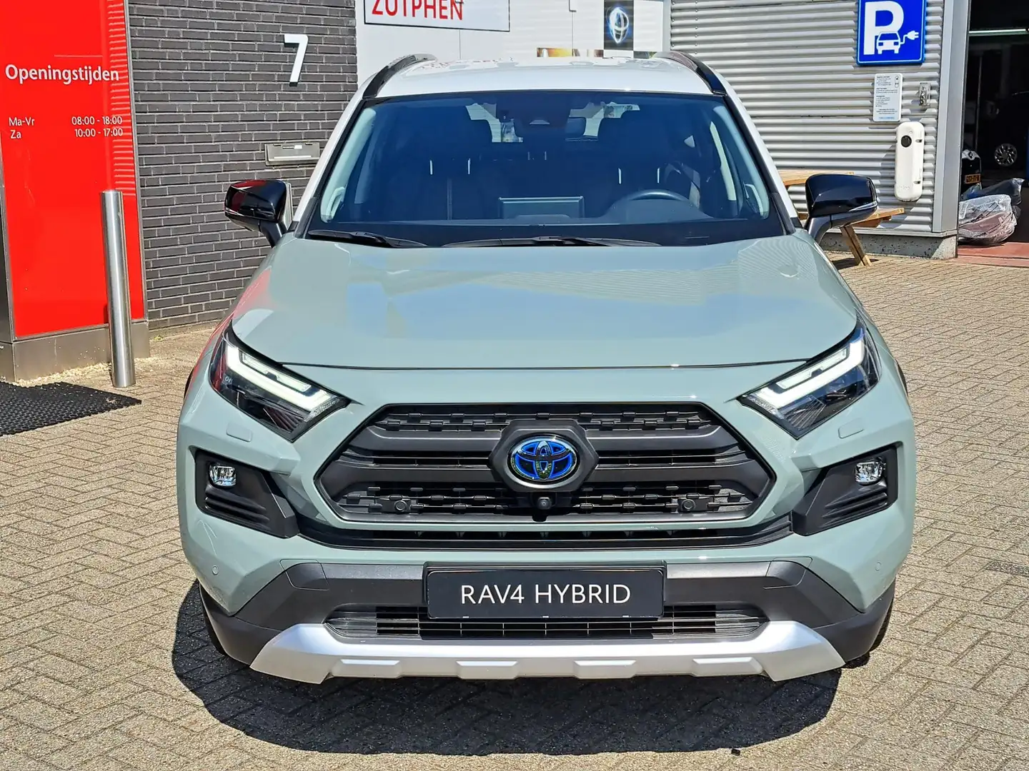 Toyota RAV 4 2.5 HYBRID AWD ADVENTURE APPLE/ANDROID KEYLESS P-S Groen - 2