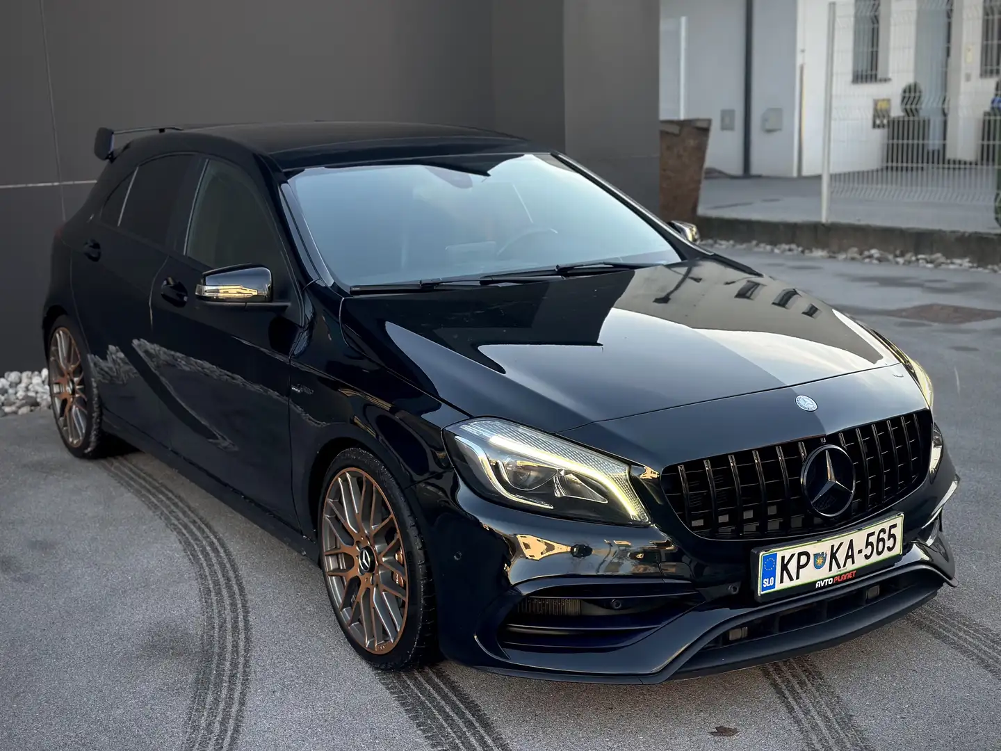 Mercedes-Benz A 45 AMG 4Matic Speedshift 7G-DCT - 2