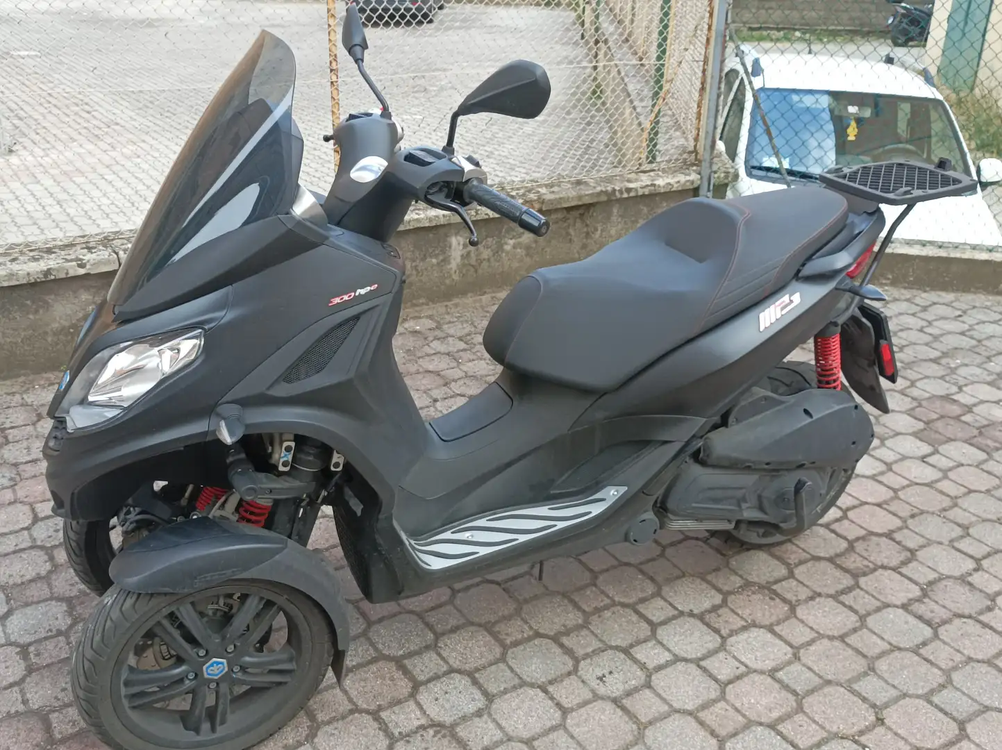 Piaggio MP3 300 sport abs Nero - 1