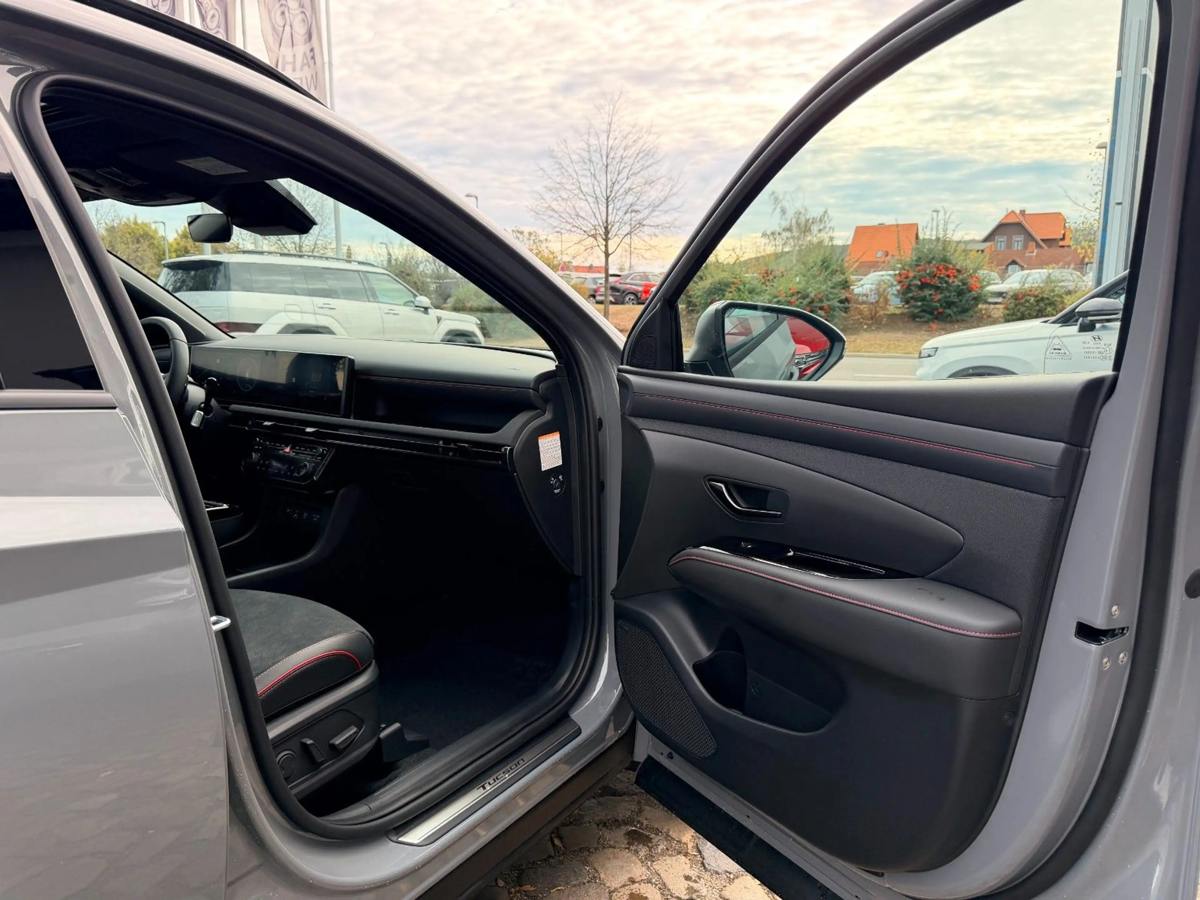Hyundai TUCSON 1.6 T-GDi HEV 2WD N Line X — photo 10