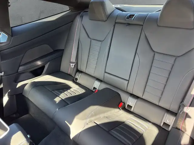 BMW 4 Series view 13