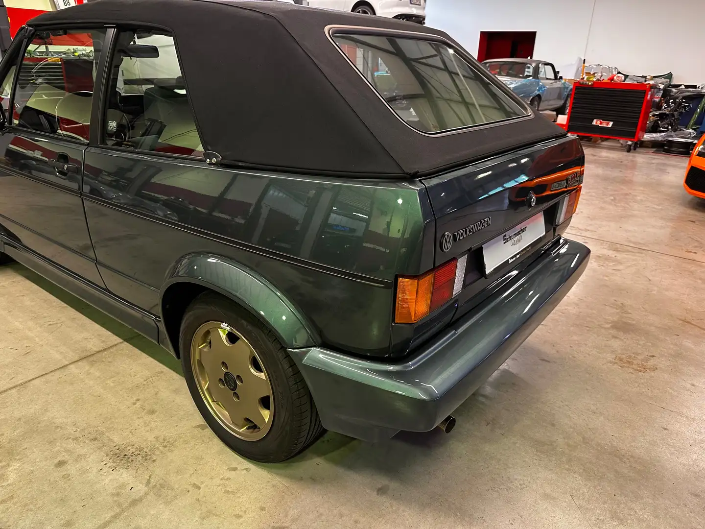 Volkswagen Golf Cabriolet Etienne Aigner Verde - 2