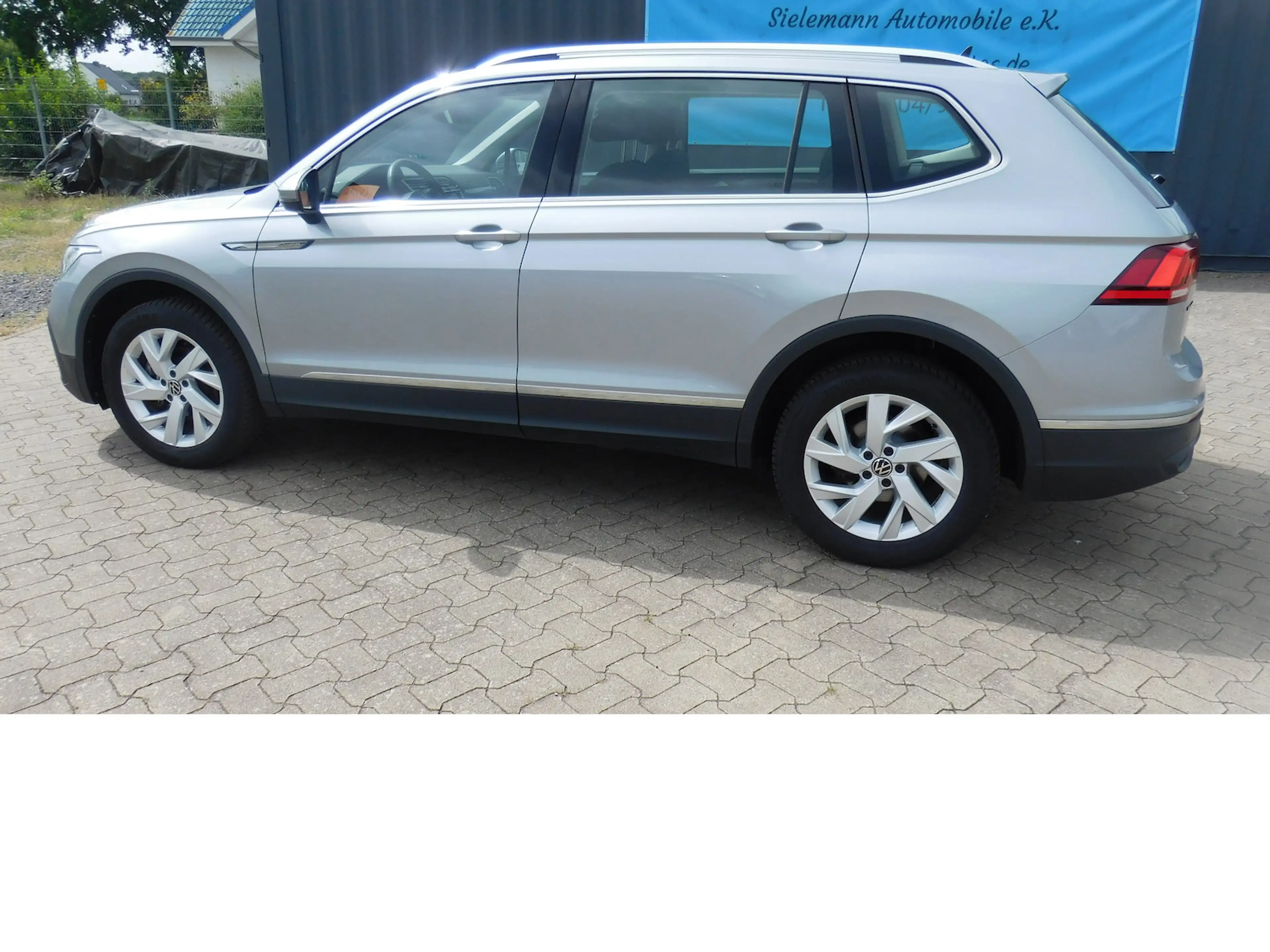 Volkswagen Tiguan Allspace 1.5 TSI Life 7 Sitze Navi DSG