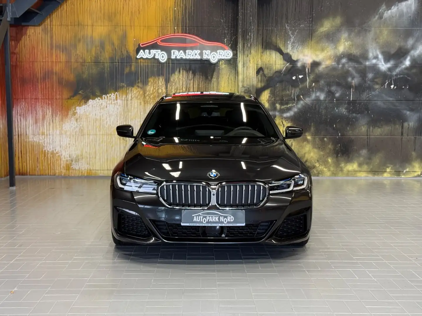 BMW 520 i Touring M Sport Aut. LASER~PANO~HEADUP~ACC Gris - 2