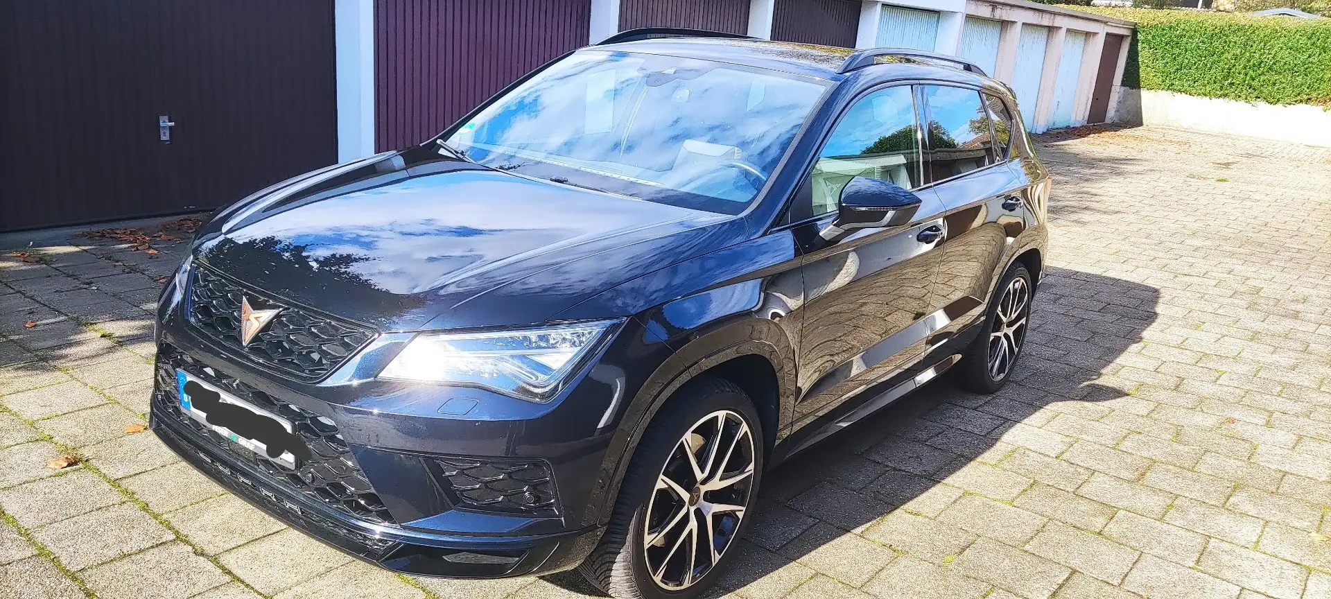 CUPRA Ateca Basis 4Drive Schwarz - 2