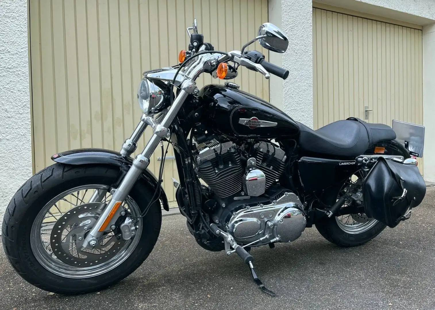 Harley-Davidson Sportster Xl 1200 C Czarny - 1