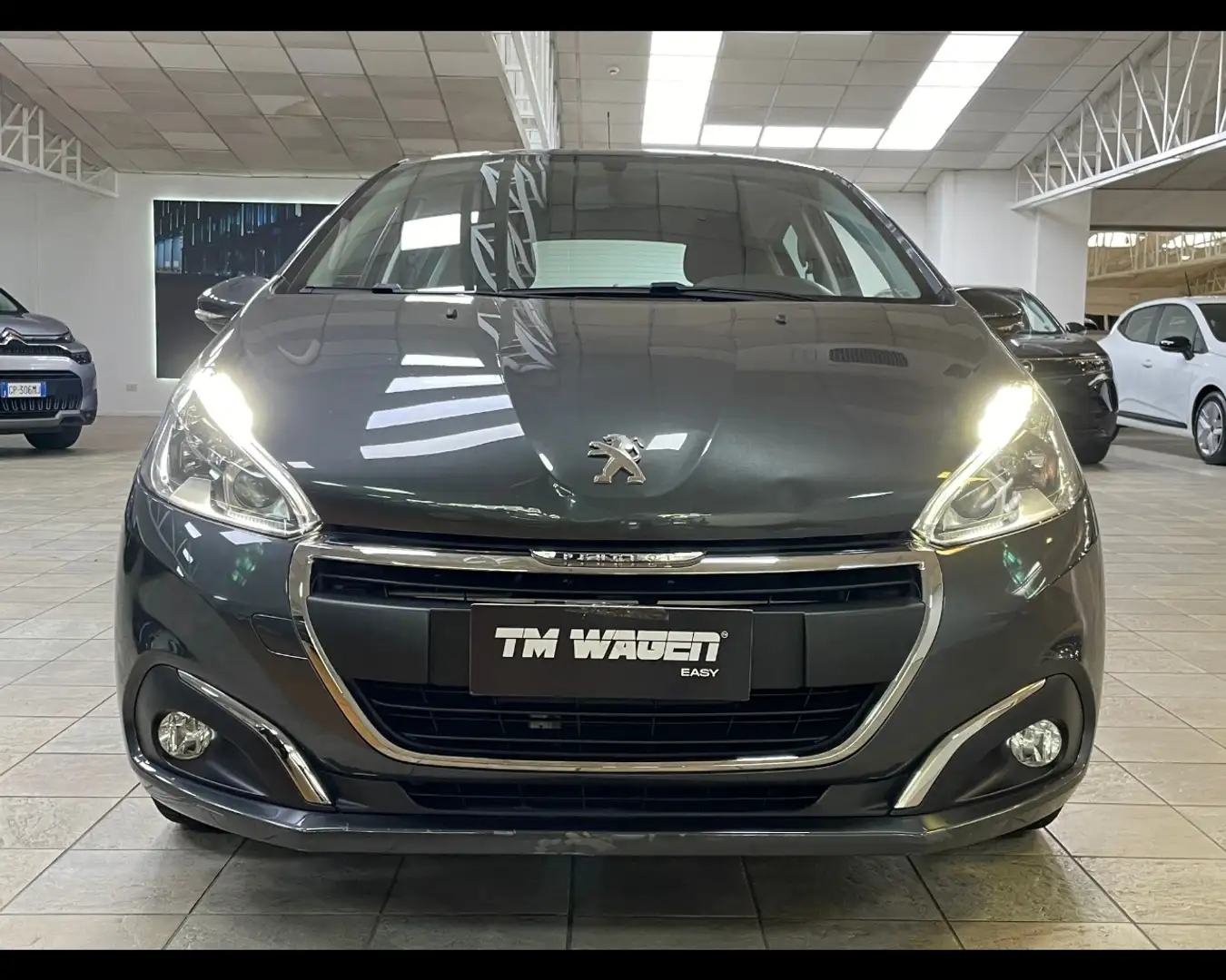 Peugeot 208 PureTech 82cv 5 porte Active 2017 *NEOPATENTATI* Noir - 2