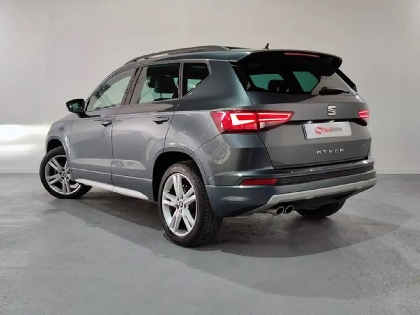 SEAT Ateca 1.4 EcoTSI S&S FR DSG7 Gris - 2