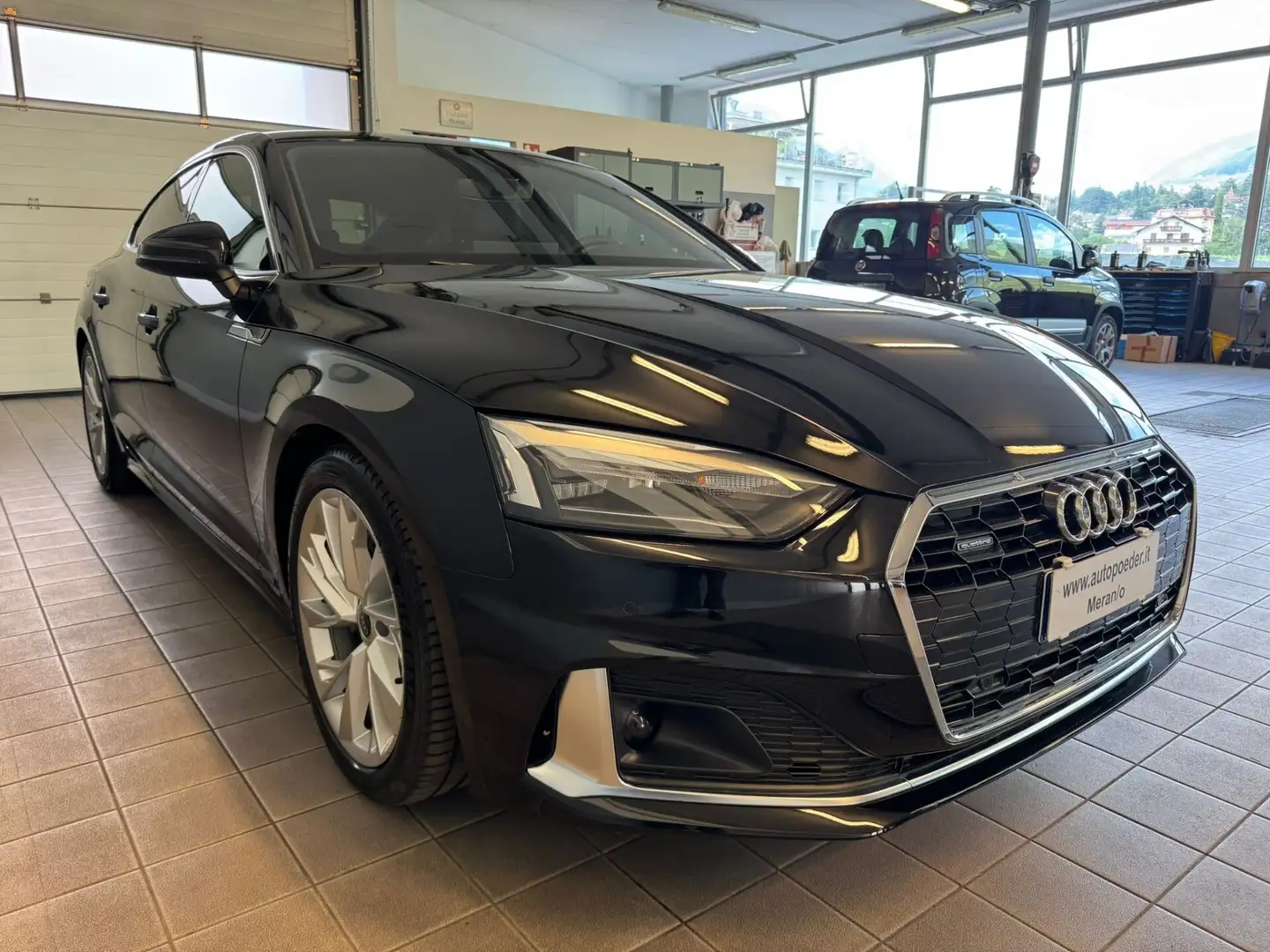 Audi A5 SPB 40 TFSI quattro S tronic Business Advanced Nero - 2