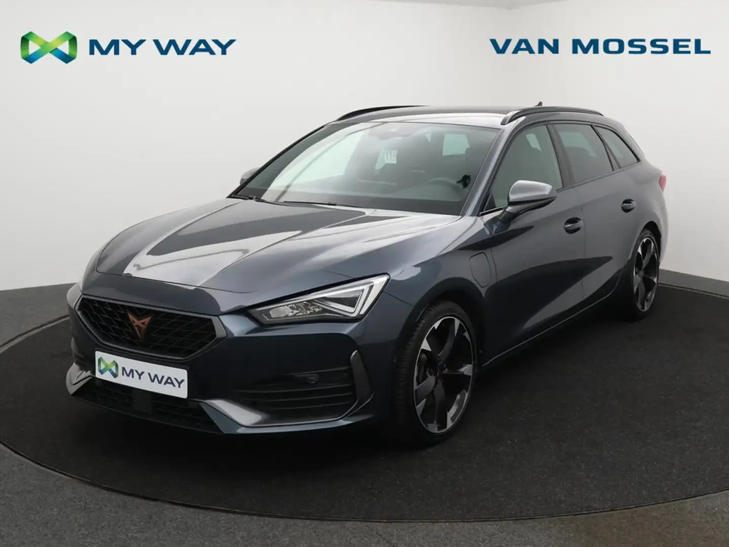 CUPRA Leon Leon Break 1.4TSI e-HYBRID PHEV 204pk *APP CONNECT*NAVI*BLTH*CRUISE*SFEERVERLICHTING*HALF LEDER*... Grey - 1