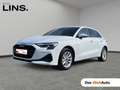 Audi A3 30 TFSI Weiß - thumbnail 1