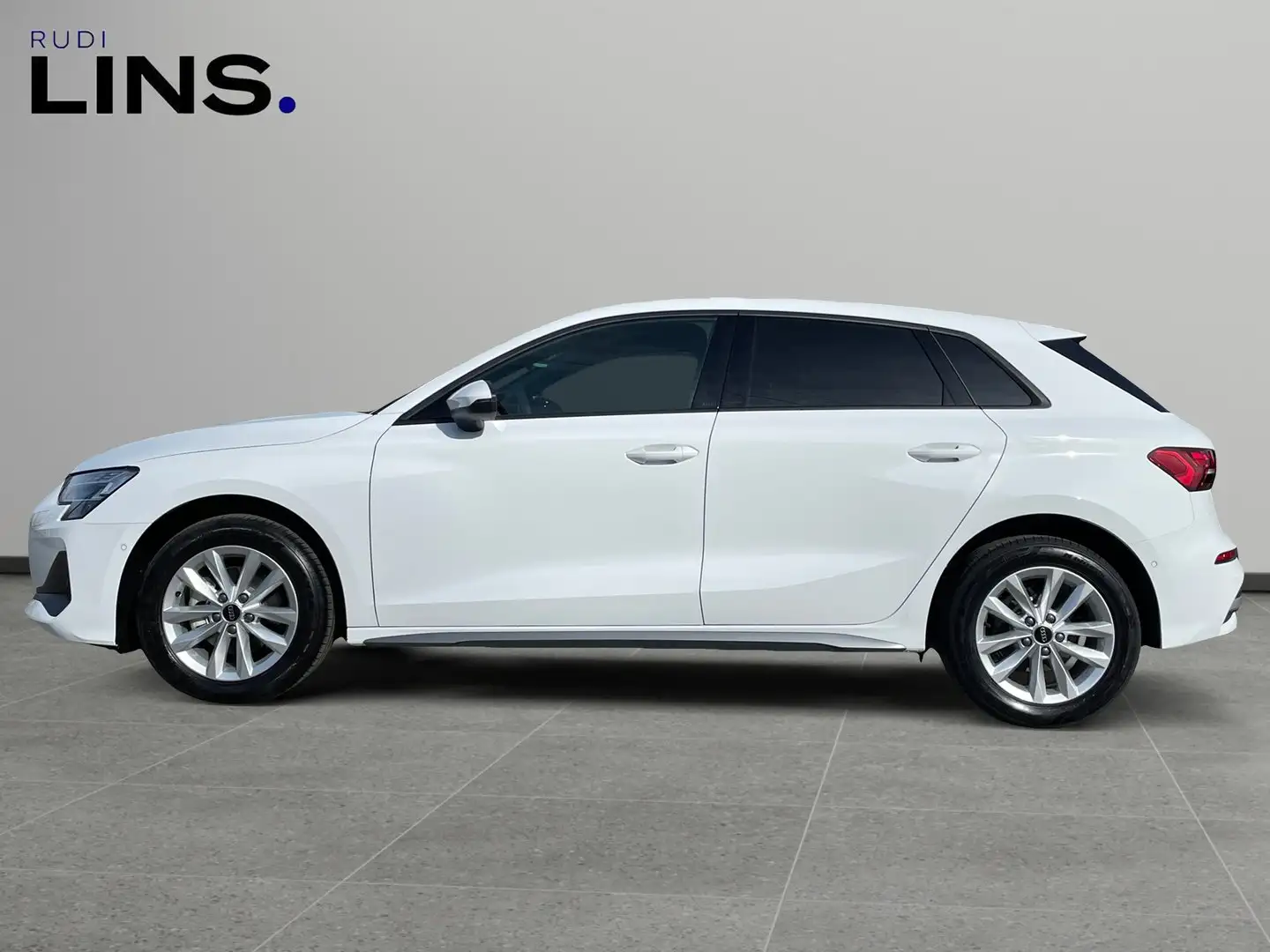 Audi A3 30 TFSI Weiß - 2