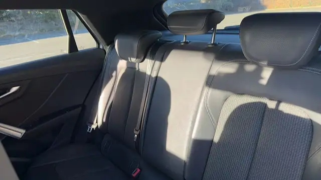 Audi Q2 view 9