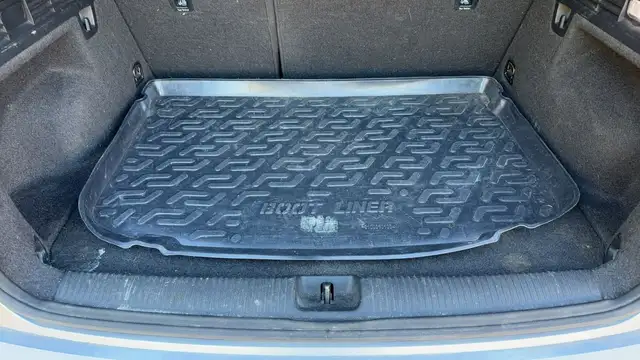 Audi Q2 view 14