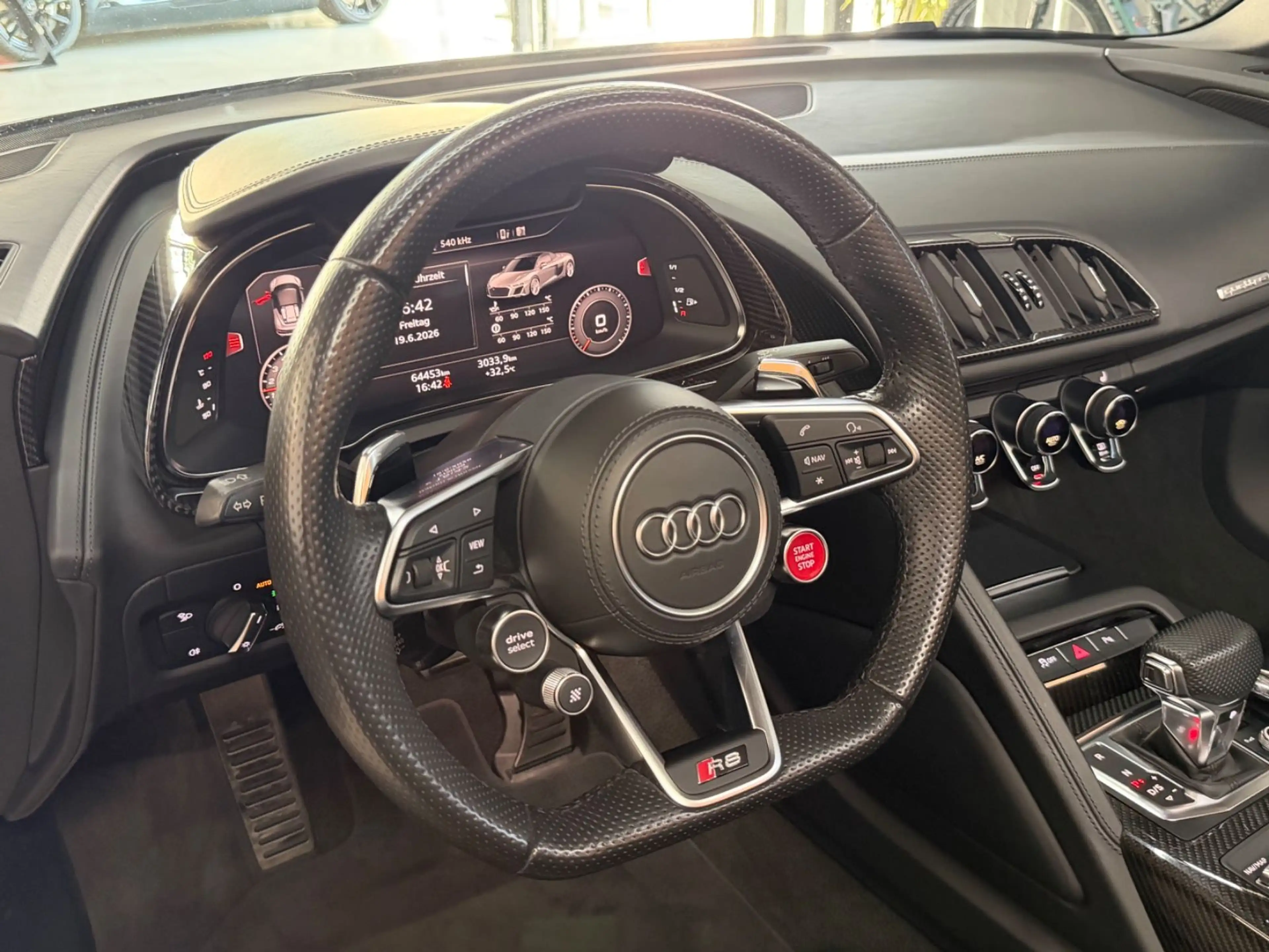 Audi R8 5.2 FSI Spyder Performance Quattro* LASER*B&O — photo 12
