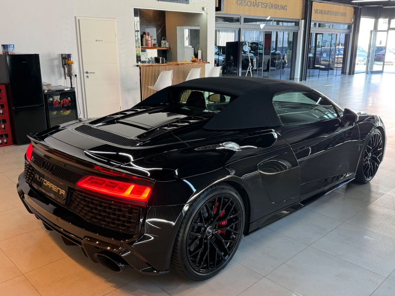 Audi R8 5.2 FSI Spyder Performance Quattro* LASER*B&O — photo 11