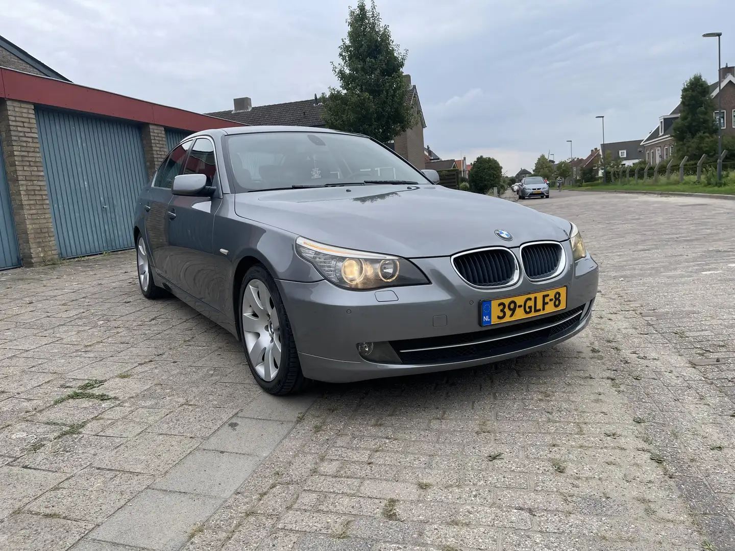 BMW 520 520i Corp.L. Bns L. Gris - 1