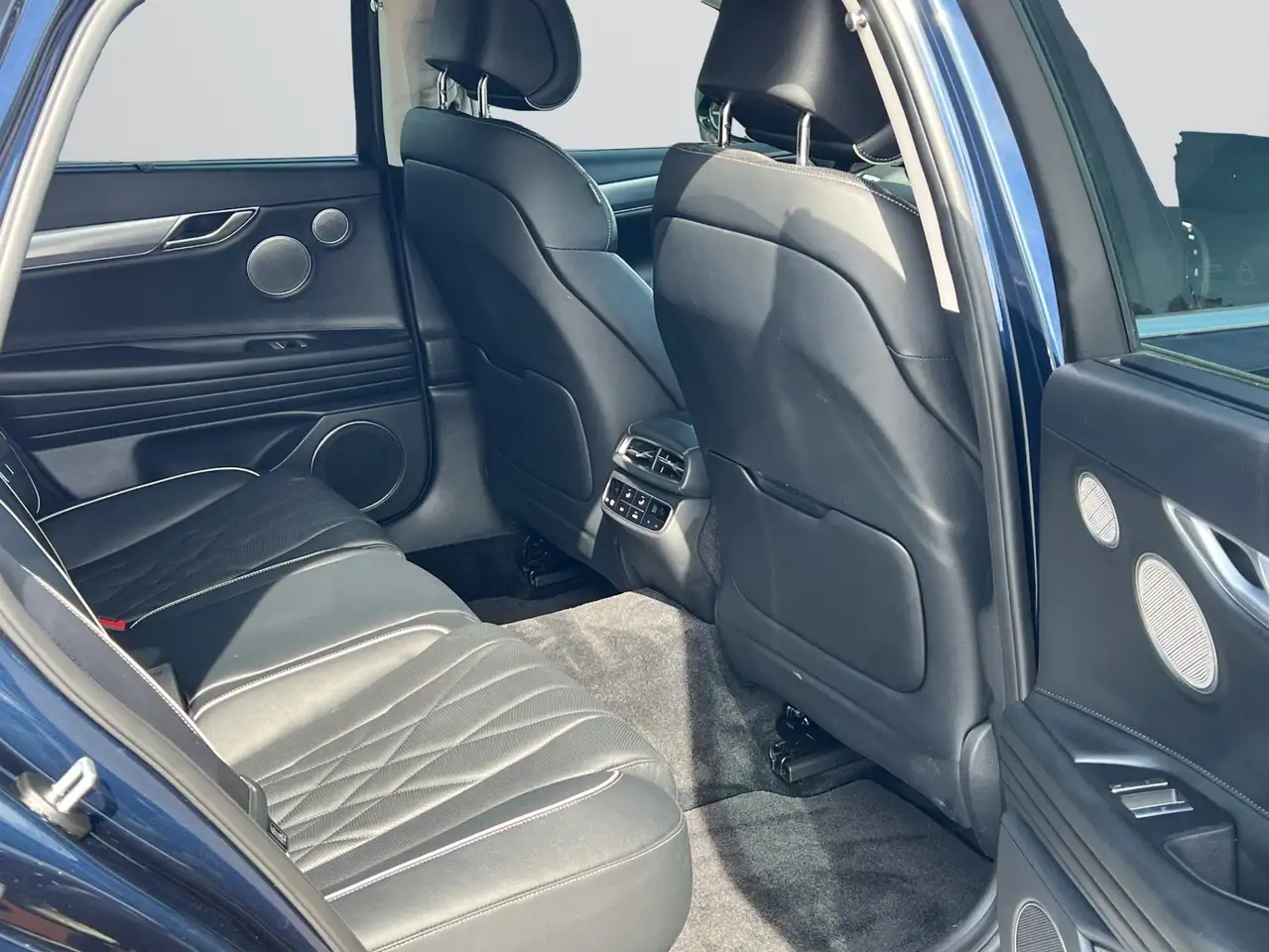Genesis G80 снимка Genesis G80