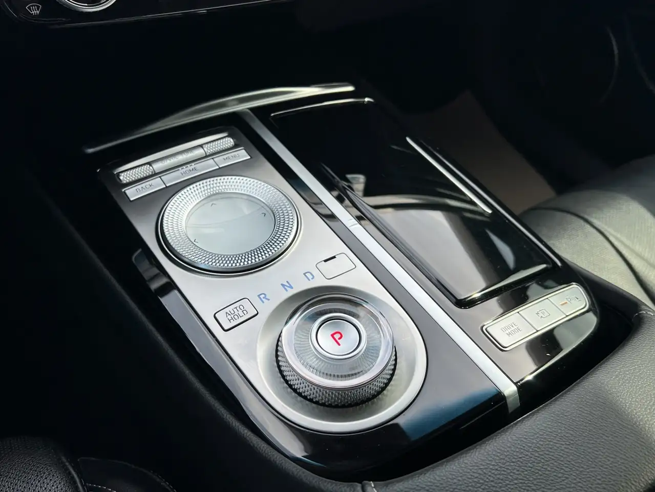 Genesis G80 снимка Genesis G80