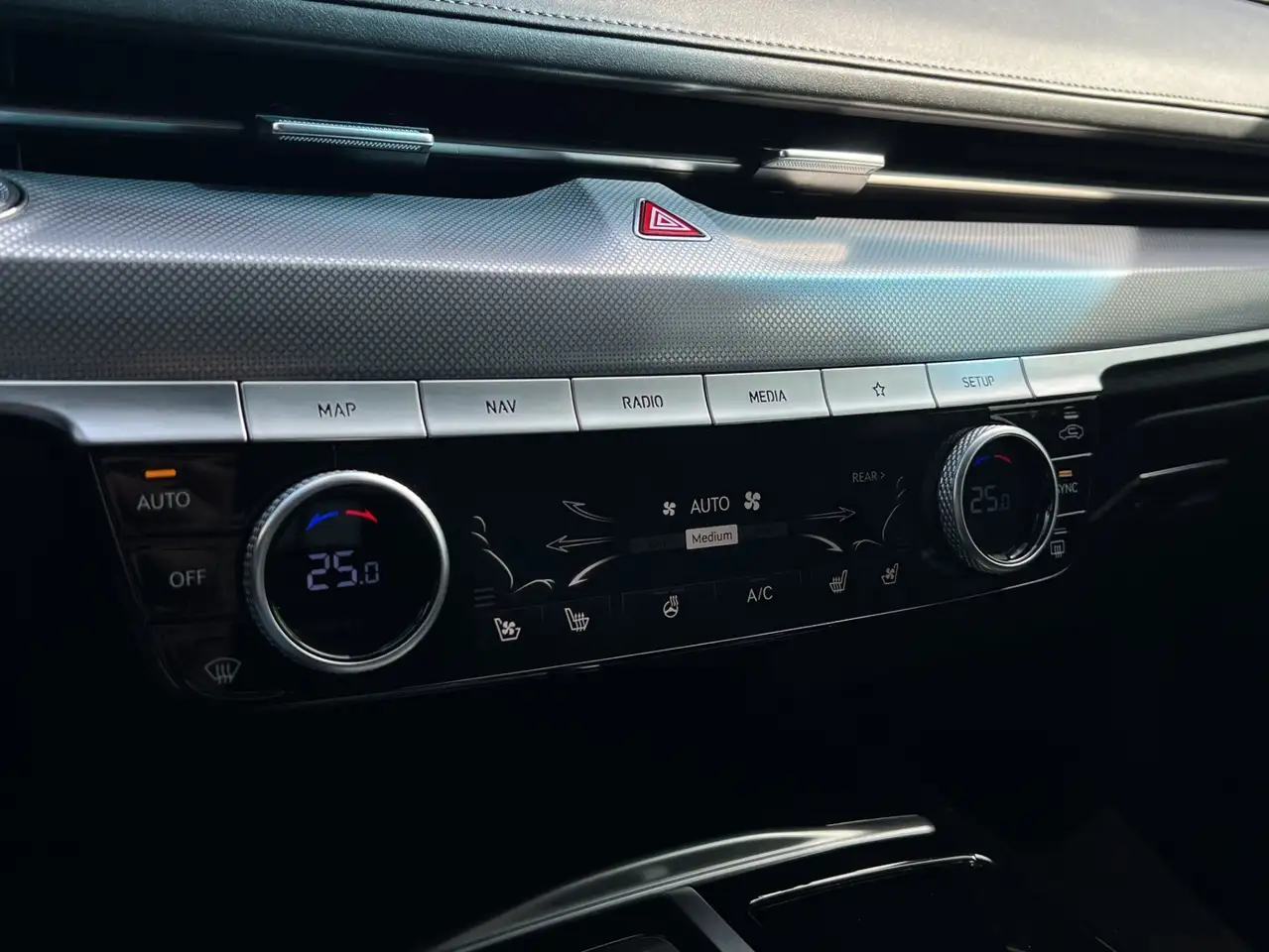 Genesis G80 снимка Genesis G80