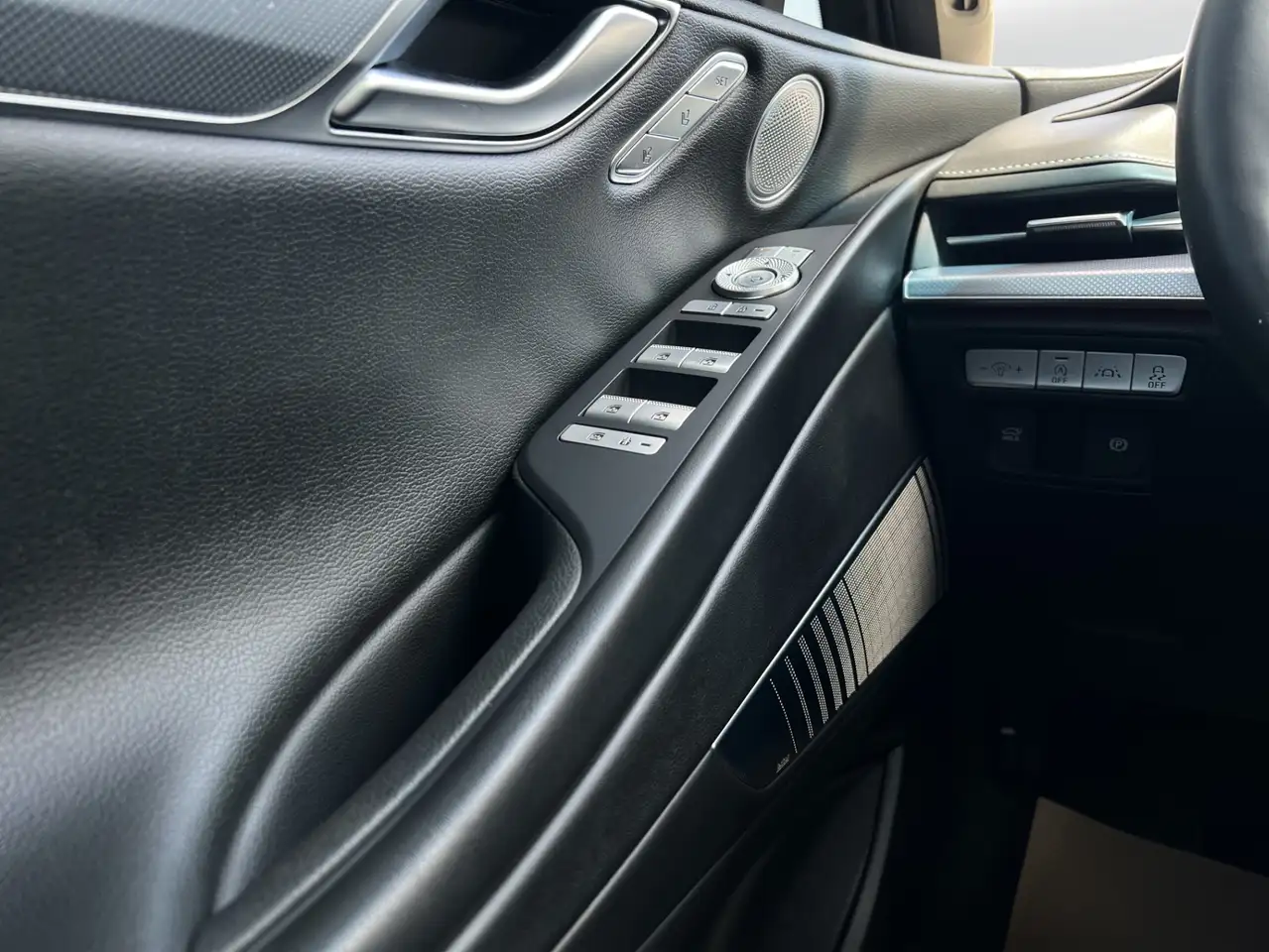 Genesis G80 снимка Genesis G80