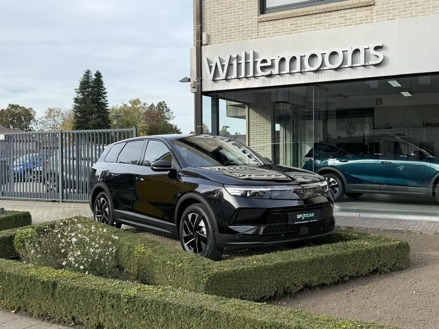 Opel Grandland GS 1.2 Turbo Hybride 145PK Daginschrijving!! *3... Zwart - 1