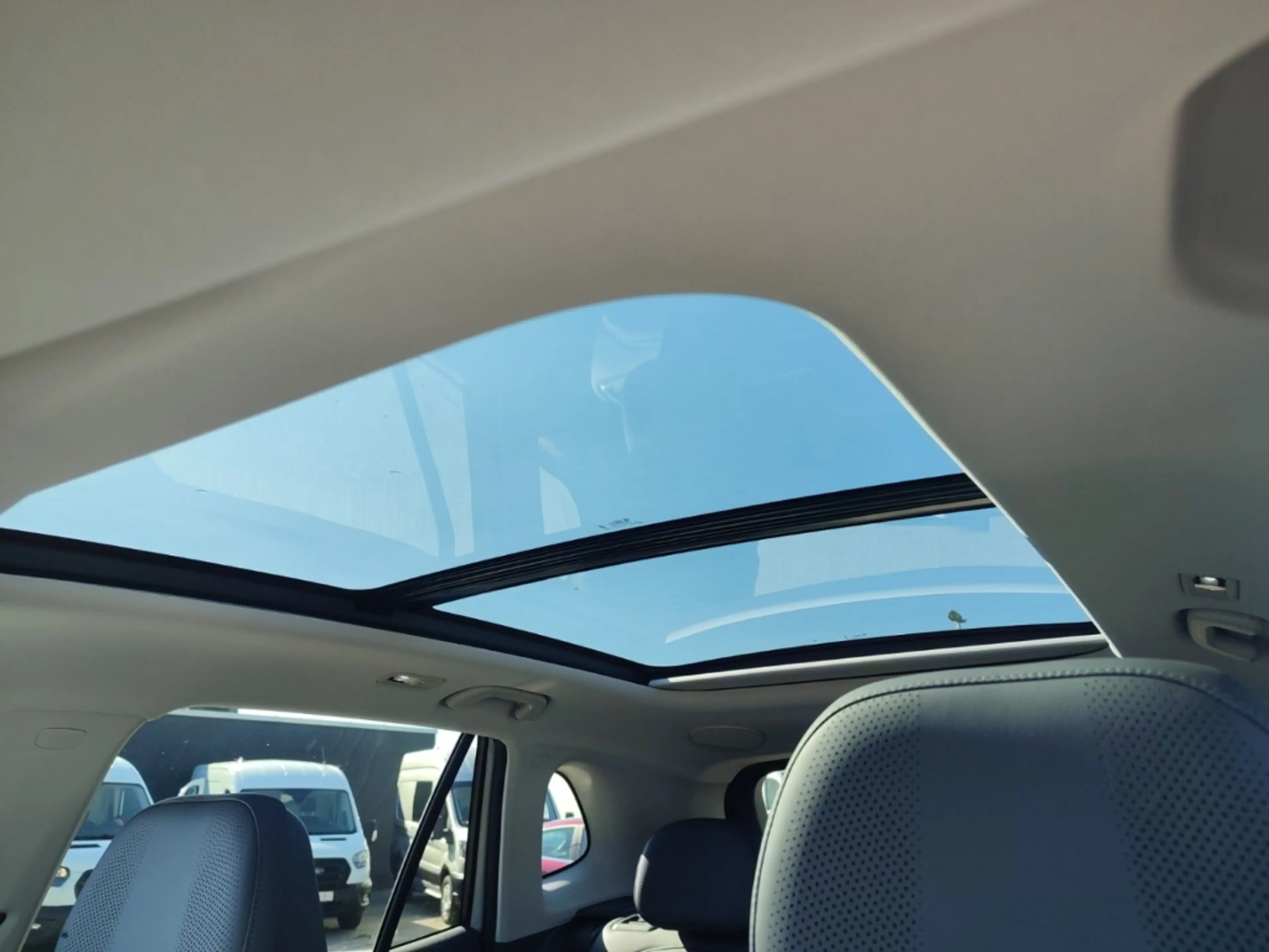 Geely Starray EM-i MAX+ PANO Massage LEDER HUD Autom Klimaaut NAVI  A — photo 16