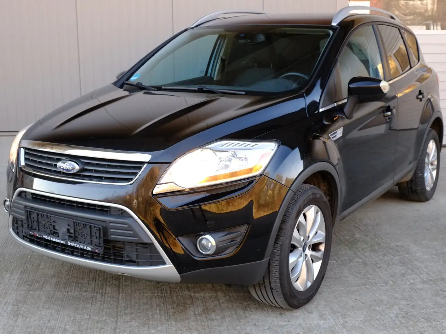 Ford Kuga Titanium 4x4 2.Hd Klima Panoramadach 6-Gang 2.Hand Negru - 1