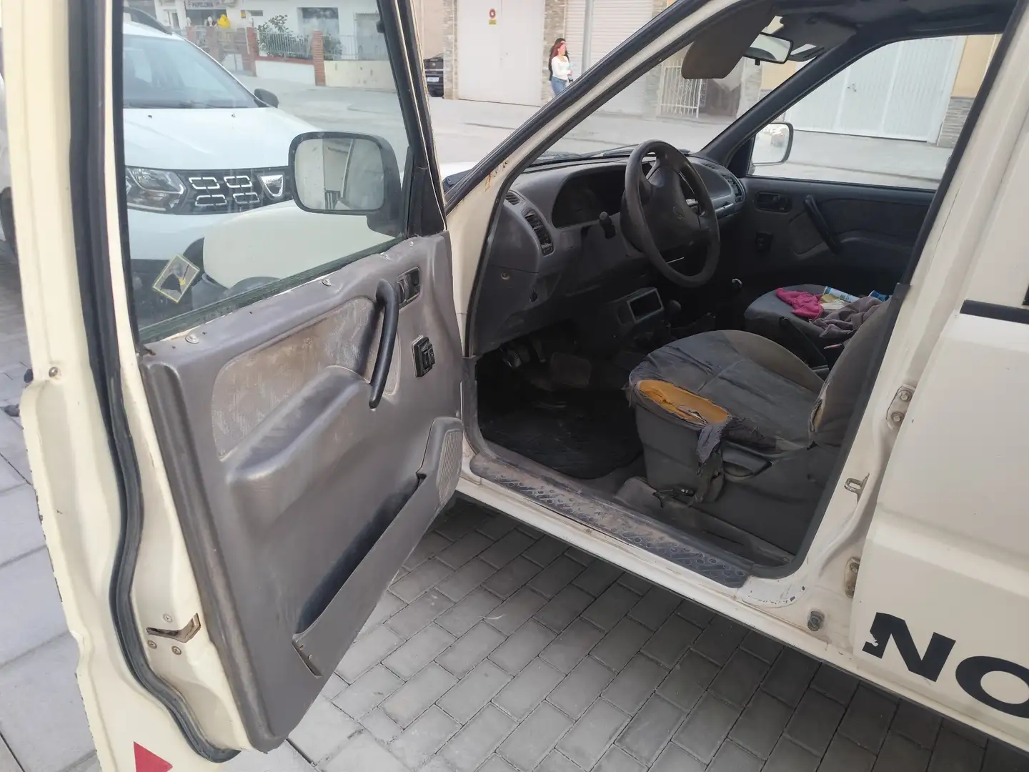 Nissan Terrano SE 2.7 TDI - 2