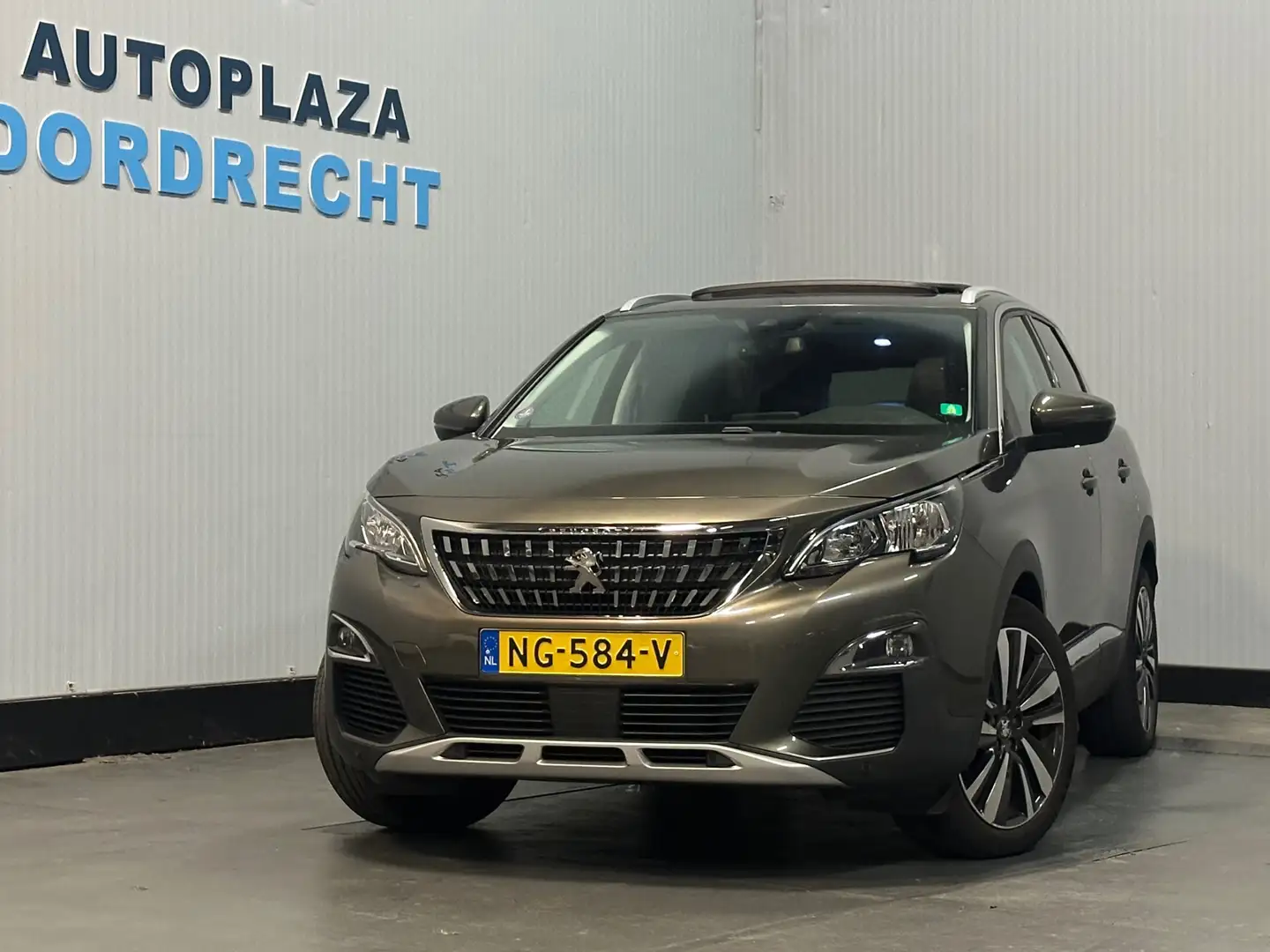 Peugeot 3008 1.2 PureTech Blue Lease Premium Pano / Camera Gris - 2