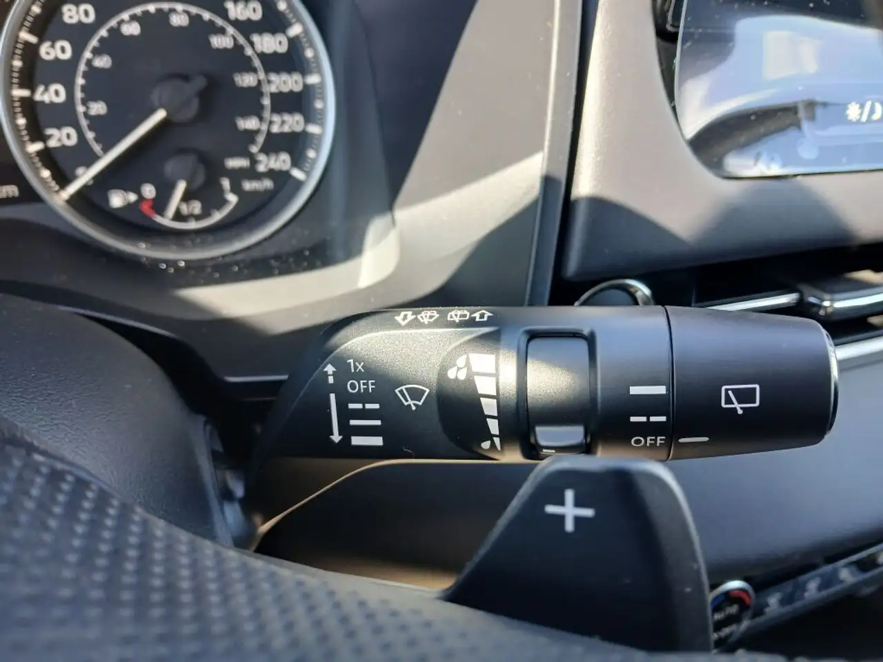 Mitsubishi Outlander снимка Mitsubishi Outlander