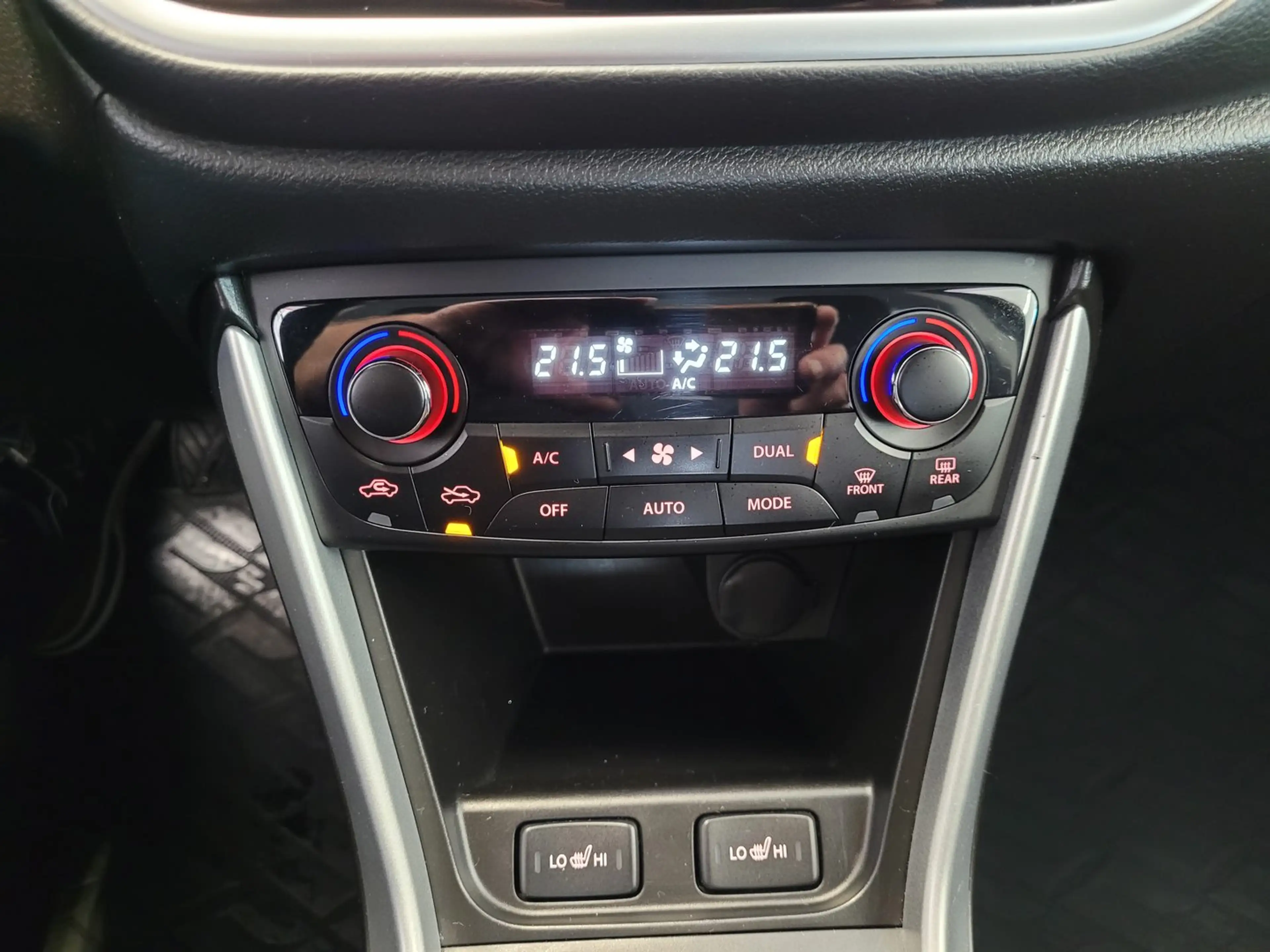 Suzuki SX4 S-Cross 1,0 DITC 4WD shine — photo 9