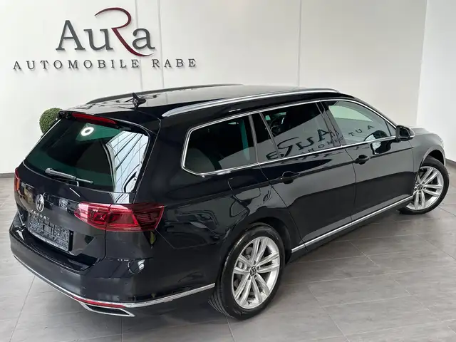 Volkswagen Passat view 5