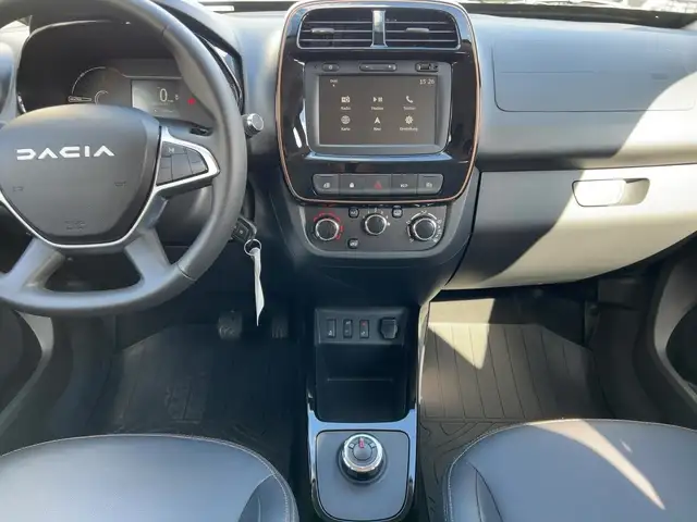 Dacia Spring view 12