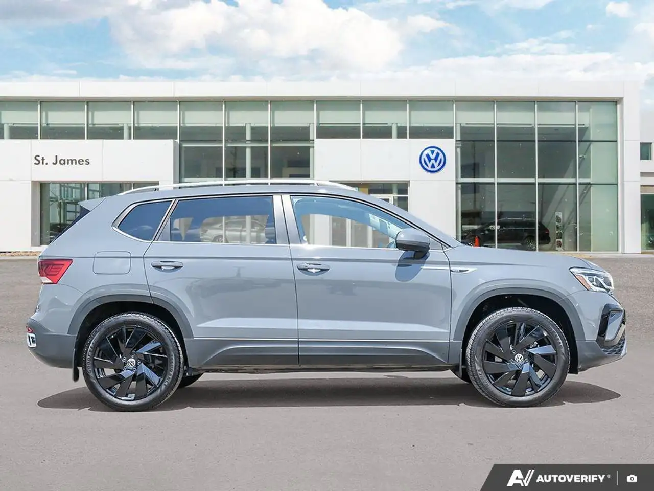 Volkswagen Taos снимка Volkswagen Taos